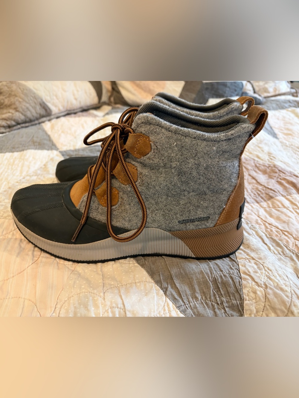 Sorel Out and AboutWaterproof Gray and Brown Women's Ankle Boots - Casual Lace-U